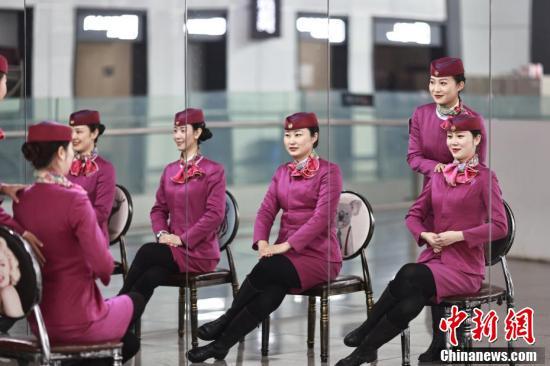 重慶高鐵乘務(wù)員服務(wù)禮儀培訓(xùn)中的攝影攝像服務(wù)應(yīng)用